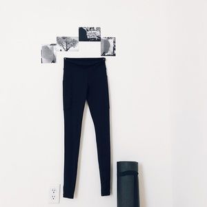 Aeropostale Hi-Rise Workout Leggings With Pockets